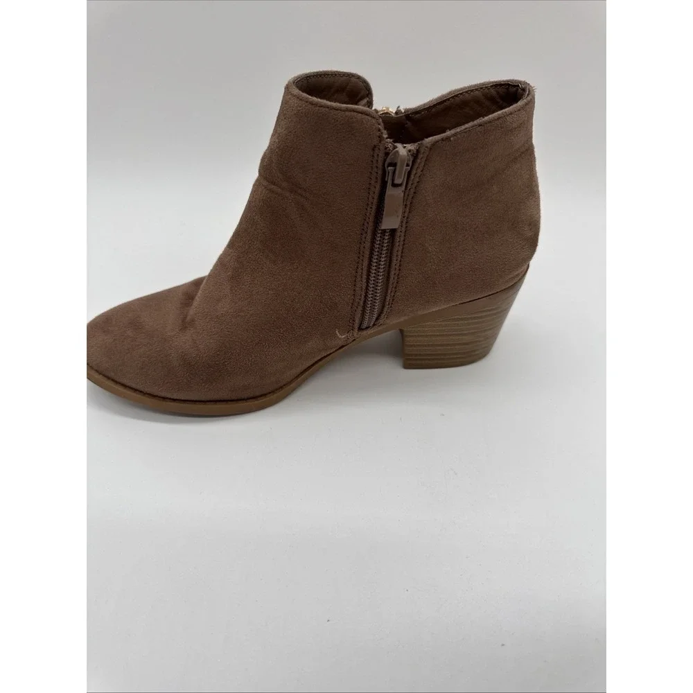 Top Moda Brown Suede Ankle Booties with Side‎ Zipper Size 6